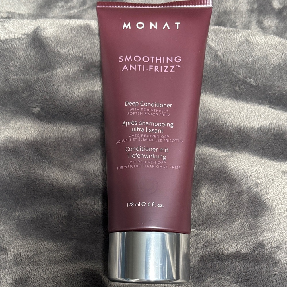 MONAT Smoothing Anti-Frizz Deep Conditioner - Purple